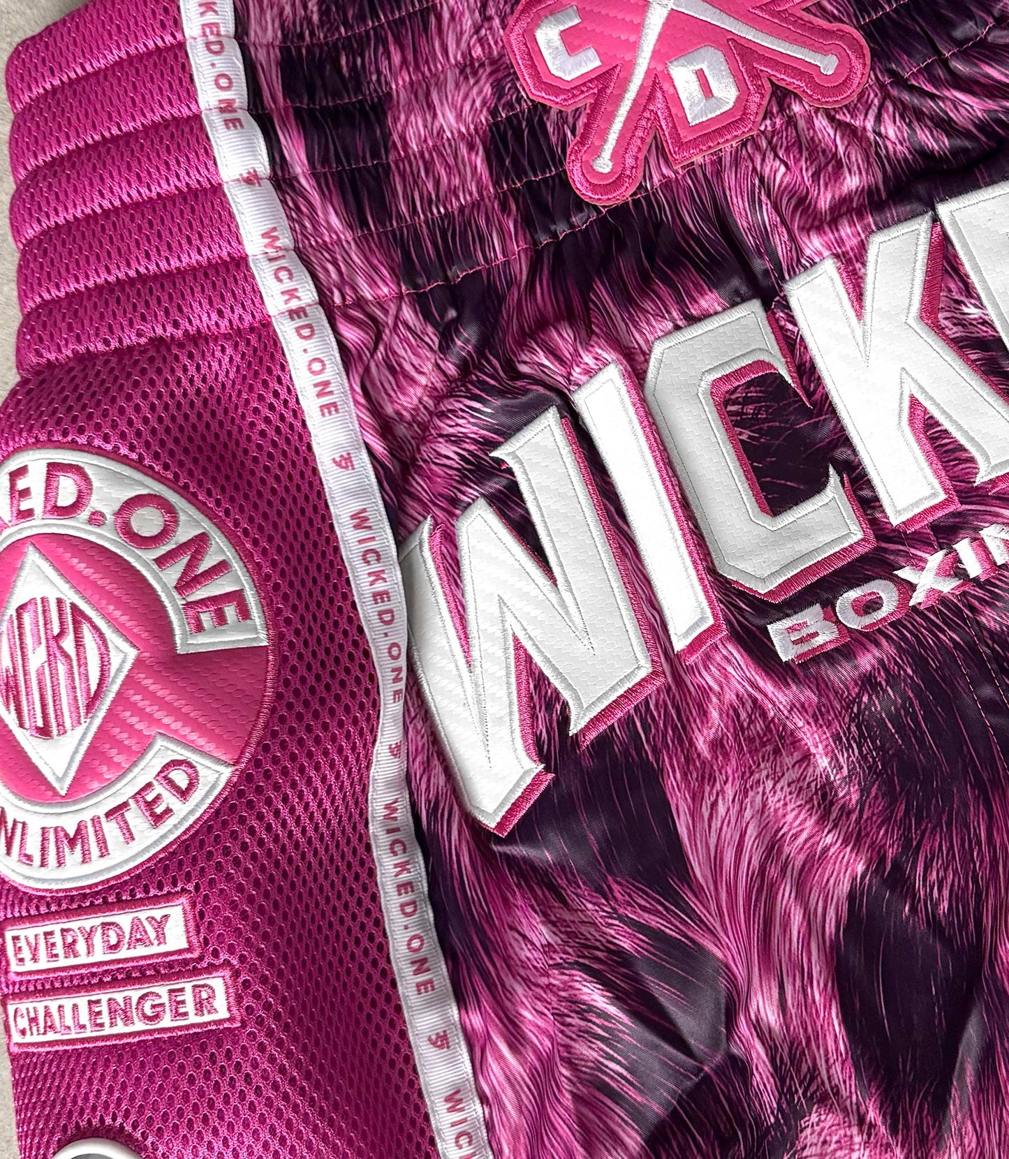 MUAY THAI SHORT HUNTER ROSE