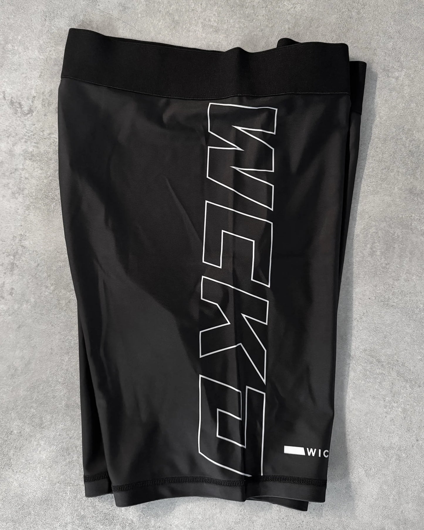 RAW BLACK COMPRESSION SHORTS