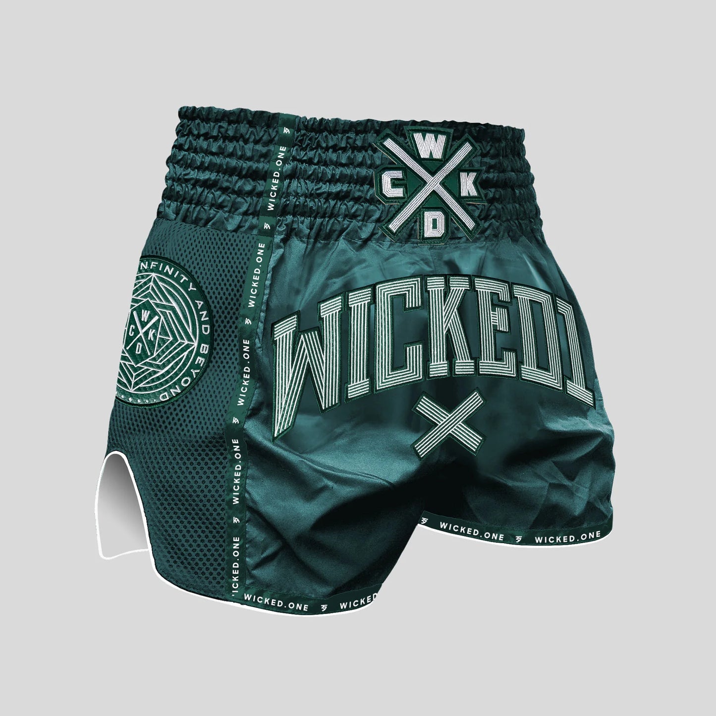 MUAY THAI CROSS-LINE SHORTS GREEN