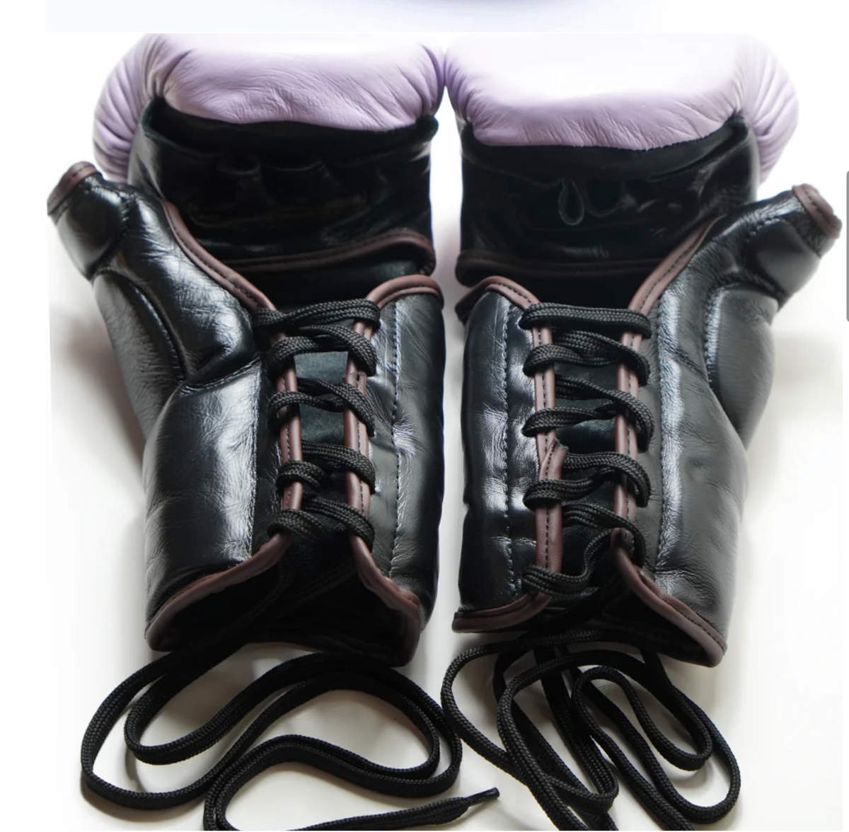 Yibuko Lace-Up MMA glove (Crawford)